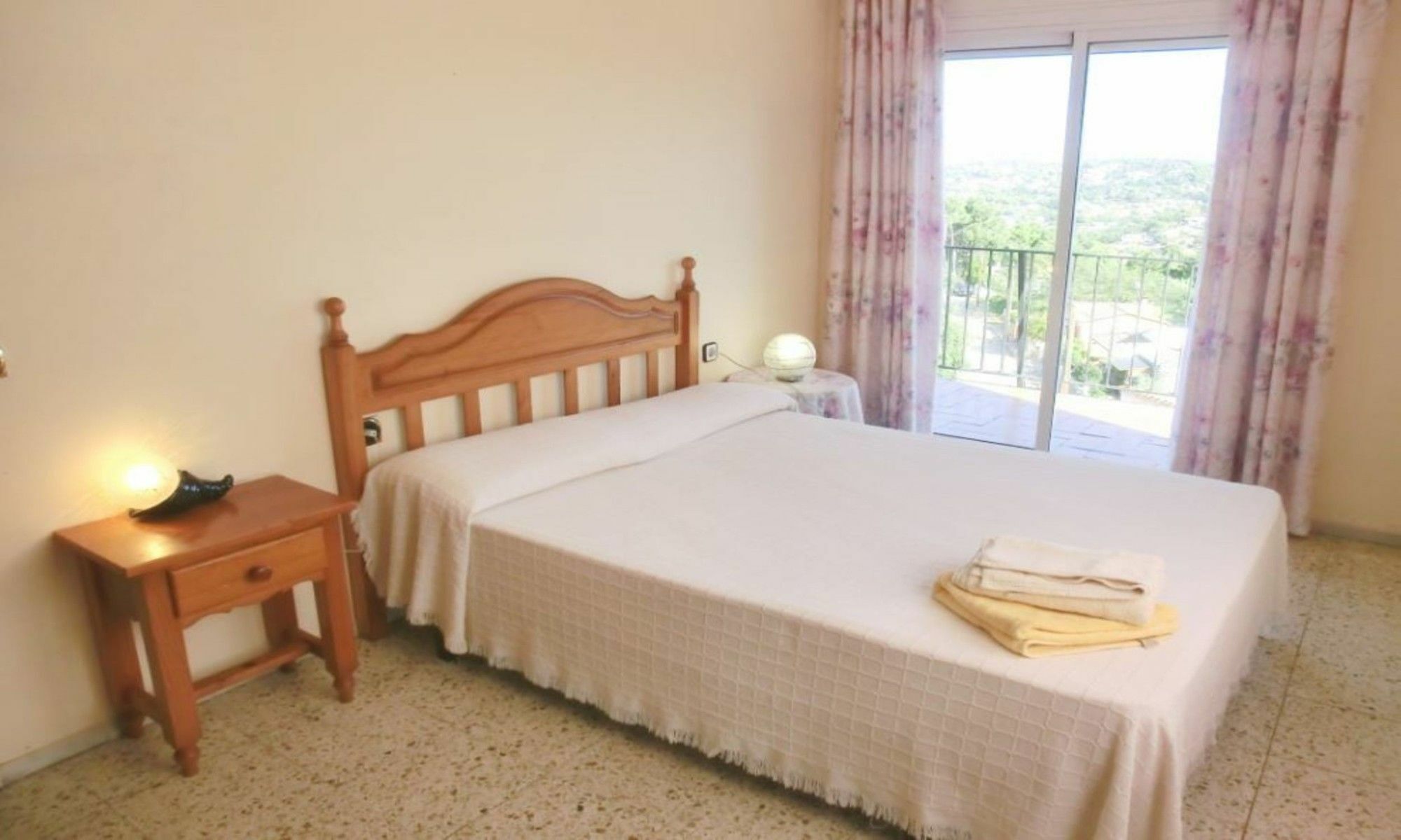 In - 104819 By Mo Apartamento *